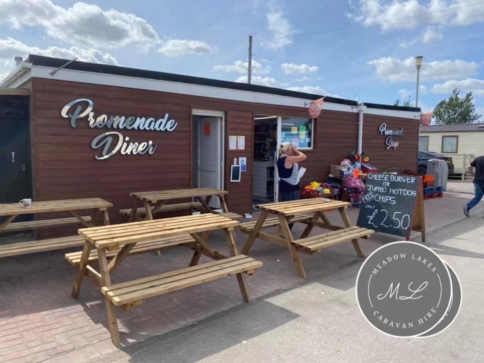 Promenade 566, Direct Beach Access, Close To Fantasy Island, Wifi, Pet Friendly - Meadow Lakes Caravan & Lodge Hire スケッグネス エクステリア 写真